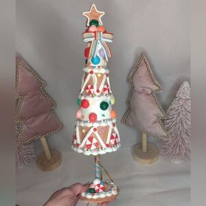 Cupcakes‎ and Cashmere Gumdrops and Peppermint Iced Gingerbread Christmas Tree
